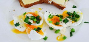 Как приготовить яйца всмятку